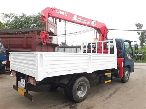 XE TẢI THACO OLLIN 500B GẮN CẨU UNIC 3 TẤN